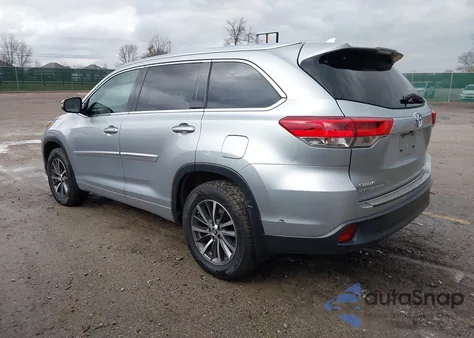 2018 Toyota Highlander Xle из США, поврежденный, VIN 5TDJZRFH1JS526213